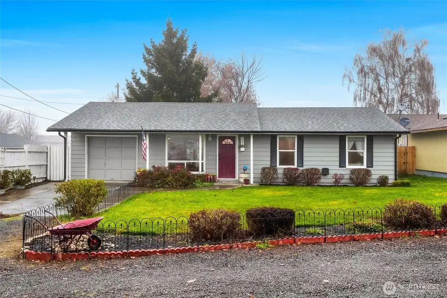 326 W 8th St, Warden, WA 98857 - Image #2