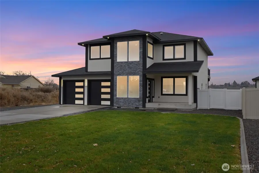 1515 W Lakeside Dr, Moses Lake, WA 98837 - Image #2