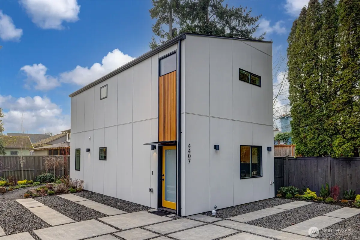 4407 S Holly Street, Seattle, WA 98118 - Image #1