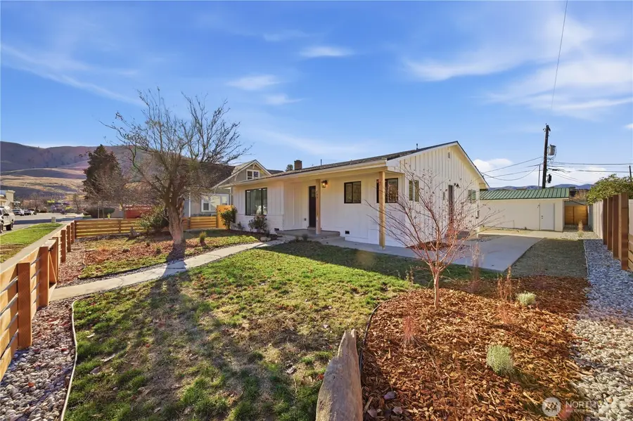 409 N Cedar Street, Chelan, WA 98816 - Image #2