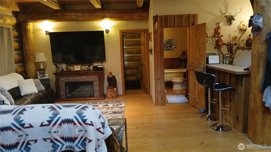 40 E Seahawks Way, Belfair, WA 98528 - Image #3