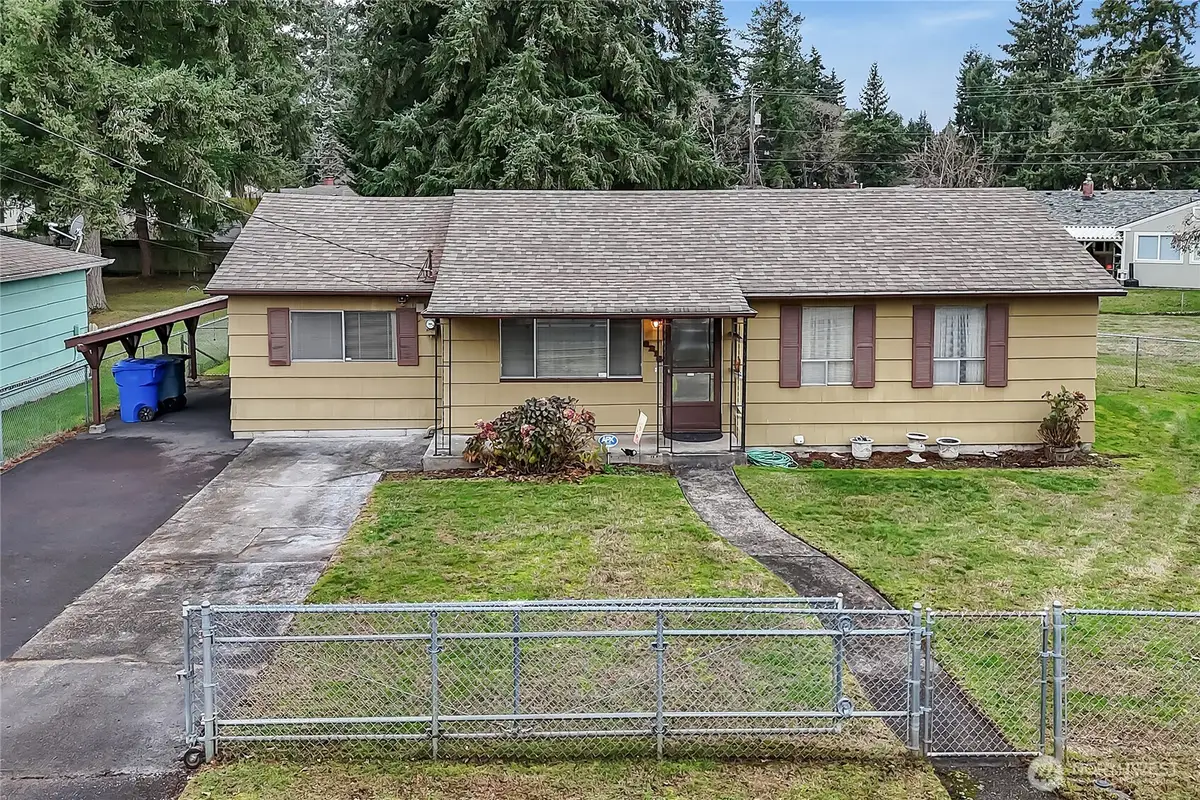 8216 John Dower Rd Sw, Lakewood, WA 98499 - Image #1