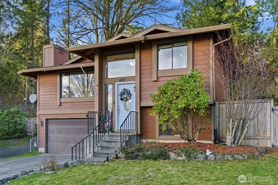 400 Falcon Court Ne, Bremerton, WA 98311 - Image #2