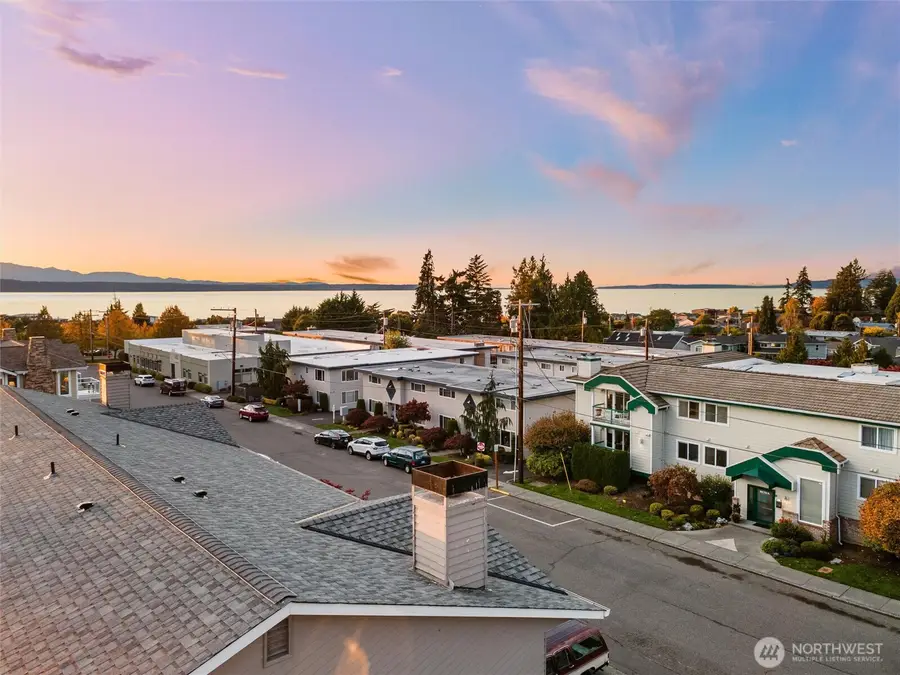 658 Glen Street #302, Edmonds, WA 98020 - Image #2