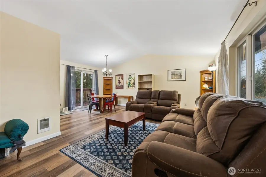 20203 Larita Drive E, Bonney Lake, WA 98391 - Image #3