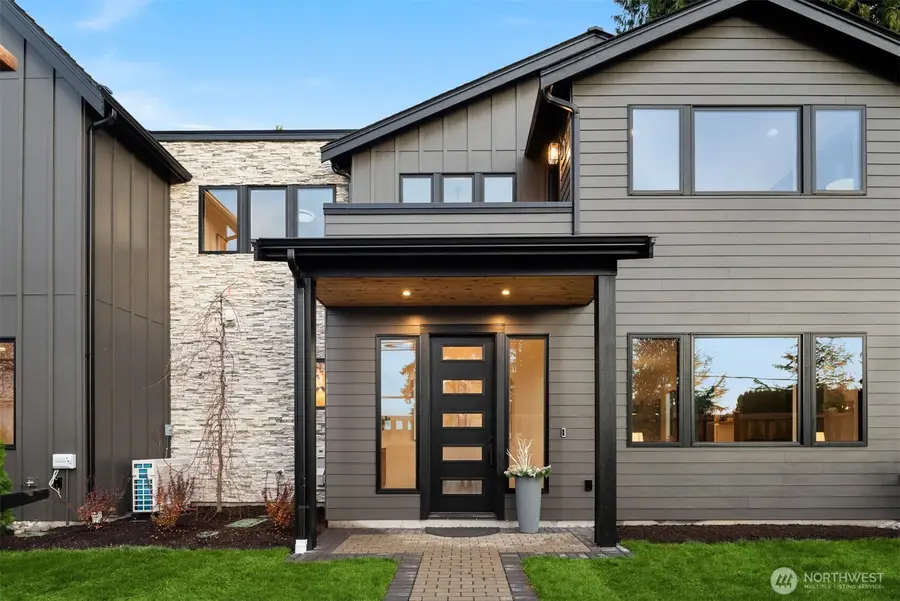 5916 108th Avenue Ne, Kirkland, WA 98033 - Image #2