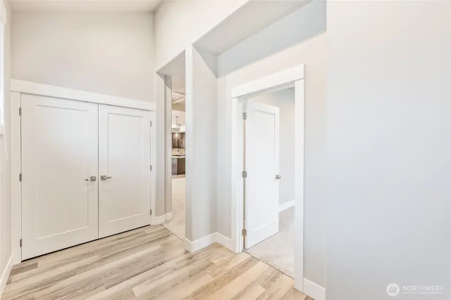 1018 Racine Springs Drive, Wenatchee, WA 98801 - Image #2