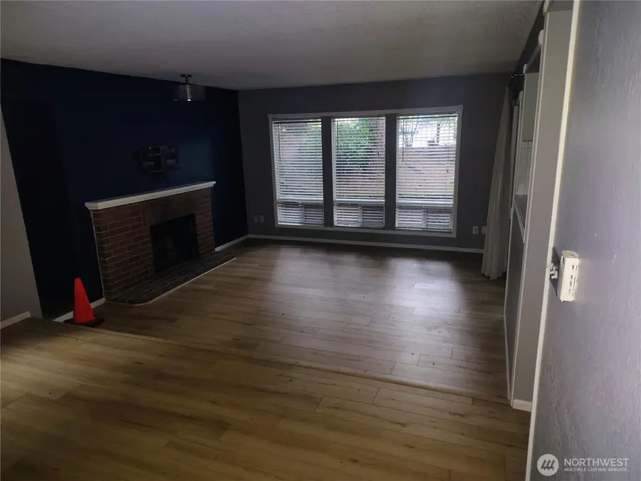 110 SW 116th Street #A11, Seattle, WA 98146 - Image #2