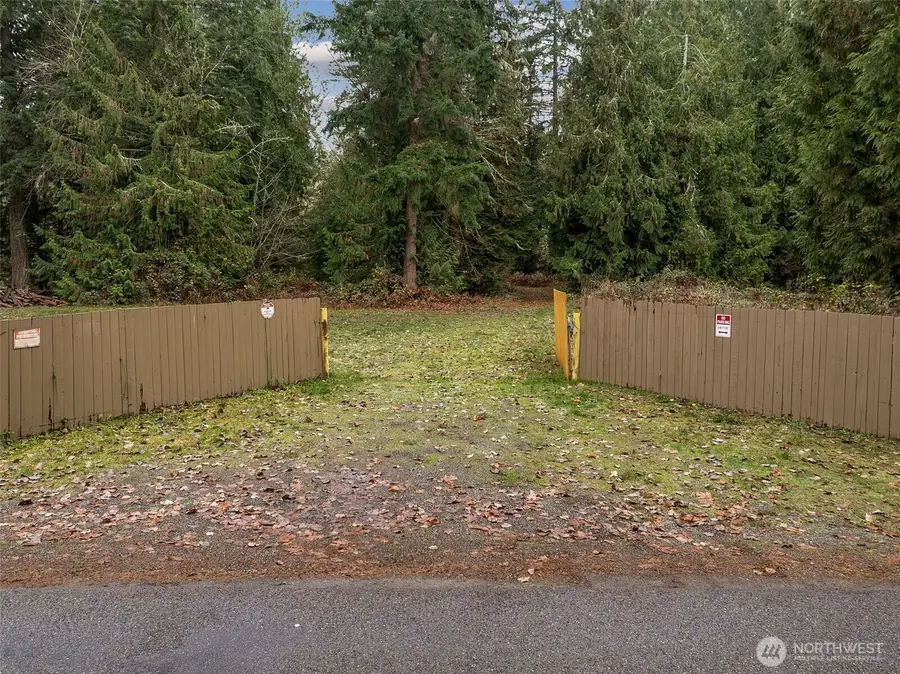 32716 Benbow Drive E, Graham, WA 98338 - Image #2
