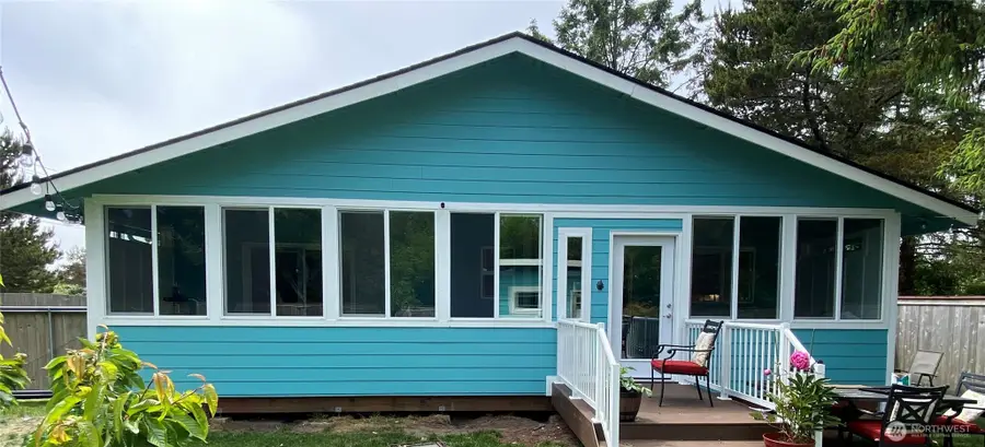 102 N Oar Loop Nw, Ocean Shores, WA 98569 - Image #2