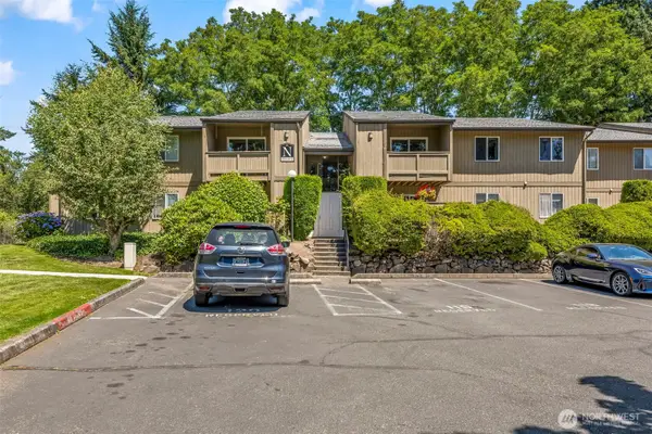 6105 N 16th Street #N203, Tacoma, WA 98406