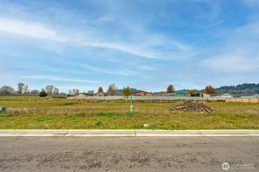 2015 Henderson Way, Longview, WA 98632 - Image #2