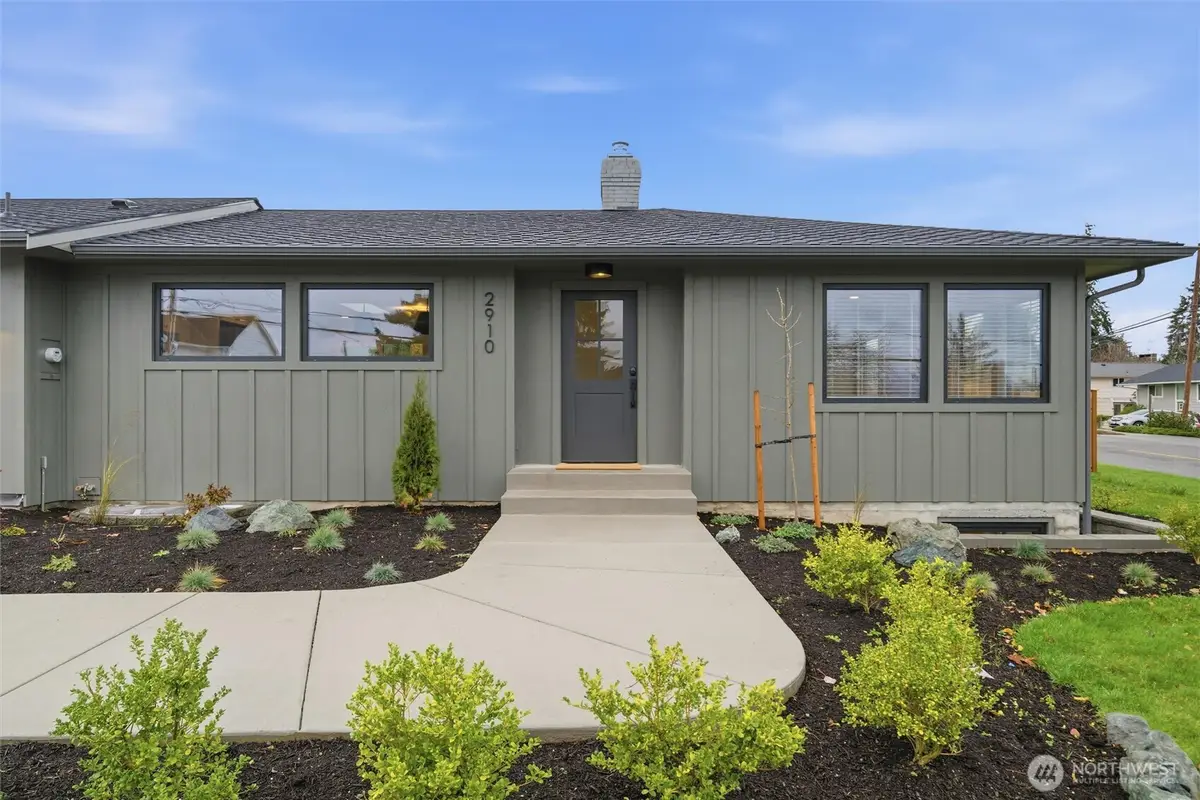 2910 K Avenue, Anacortes, WA 98221 - Image #1