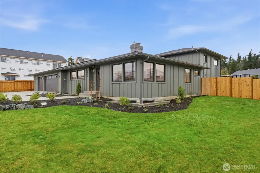 2910 K Avenue, Anacortes, WA 98221 - Image #3
