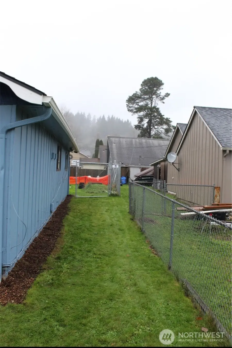 1211 N 1st Ave, Kelso, WA 98626 - Image #2