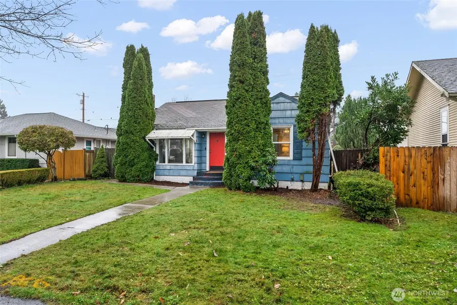 1715 Mcdougall Avenue, Everett, WA 98201 - Image #2