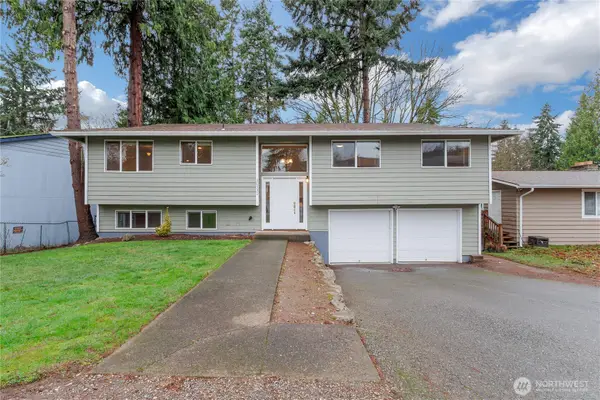 30331 9th Avenue S, Federal Way, WA 98003