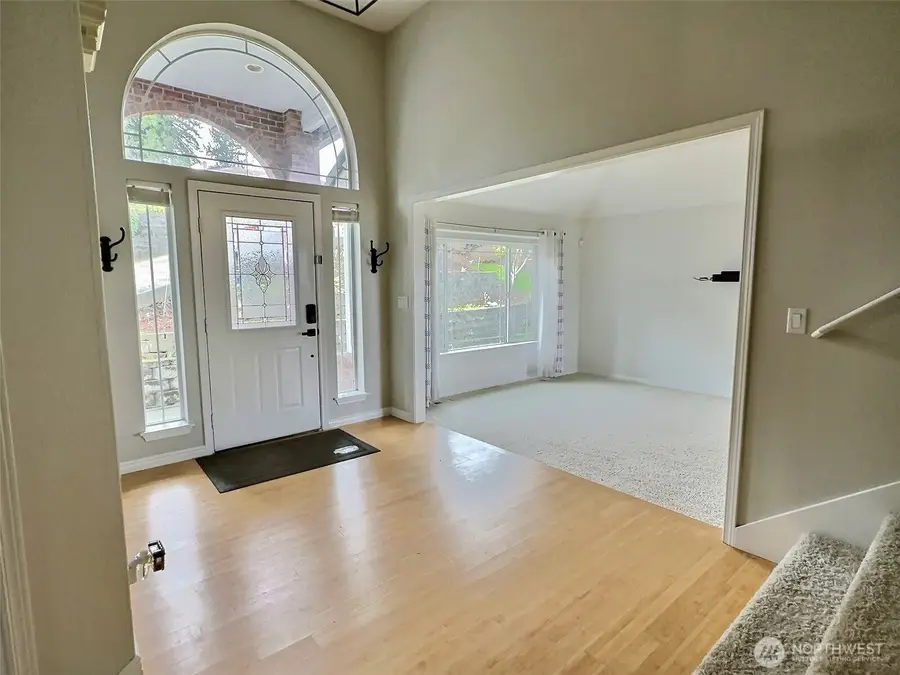 5805 51st Avenue Ct E, Tacoma, WA 98443 - Image #3