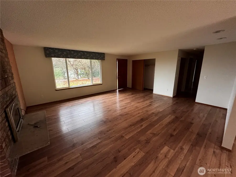 967 Edgecliff Drive, Langley, WA 98260 - Image #3