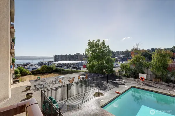 9030 Seward Park Avenue S #305, Seattle, WA 98118