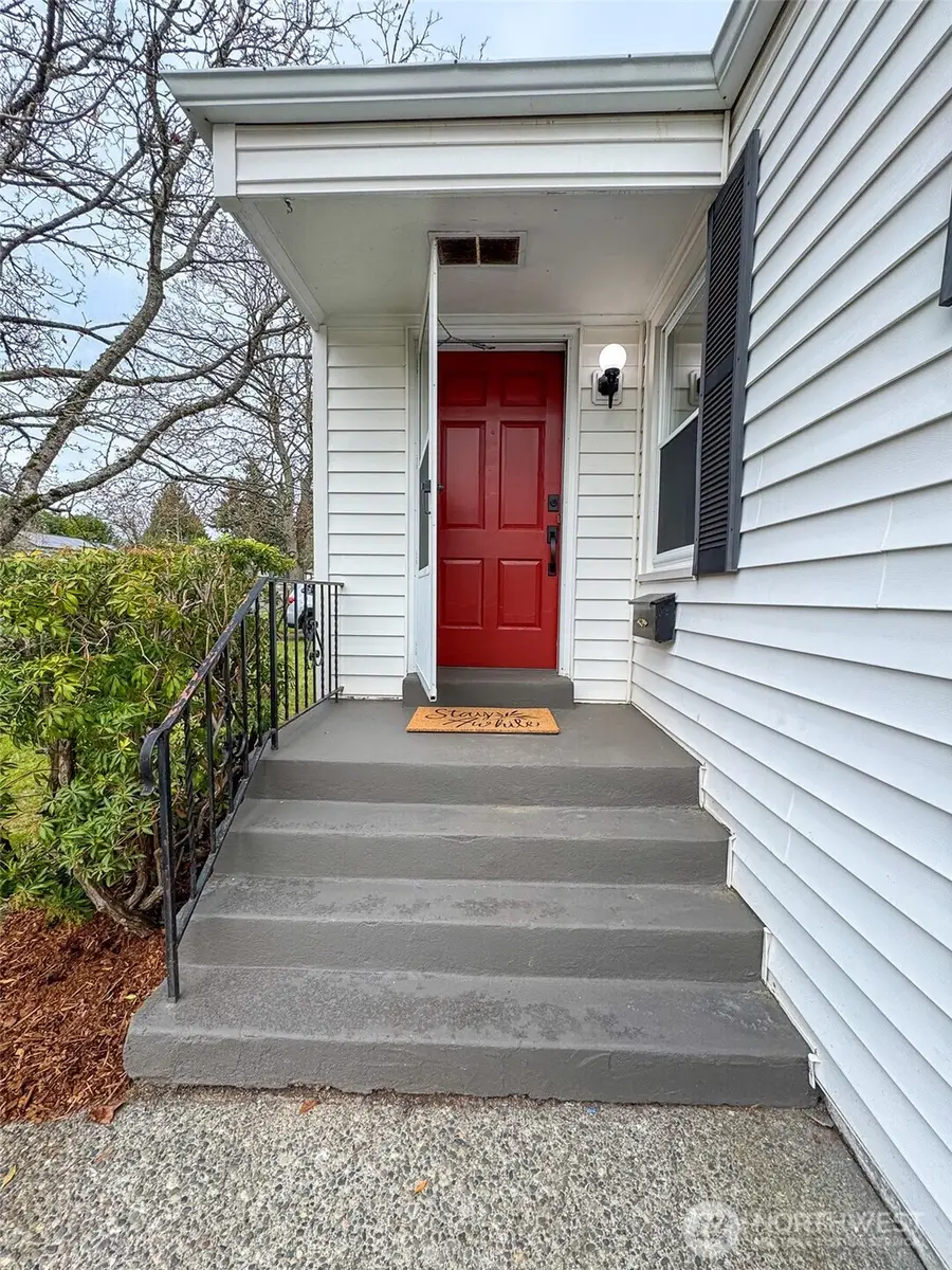 10218 34 Avenue Sw, Seattle, WA 98146 - Image #3