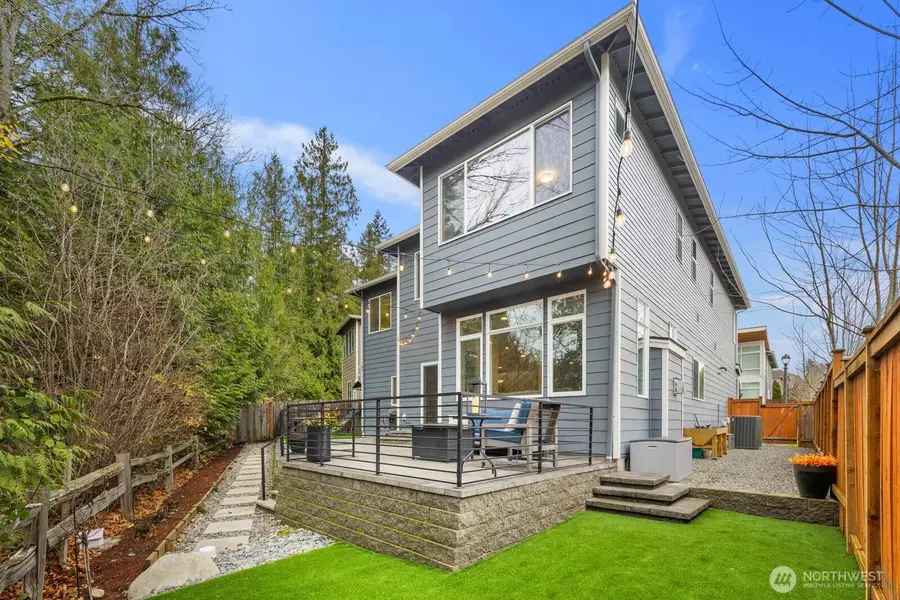 8302 NE 203rd Street, Kenmore, WA 98028 - Image #2