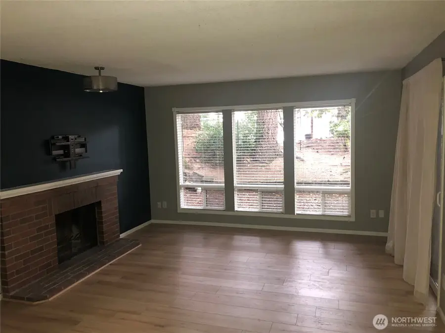 110 SW 116th Street #A11, Seattle, WA 98146 - #2