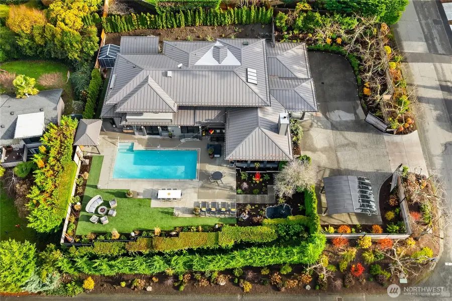 9600 NE 28th Street, Clyde Hill, WA 98004 - Image #2