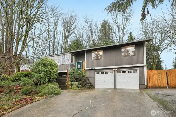 7033 NE 148th Place, Kenmore, WA 98028