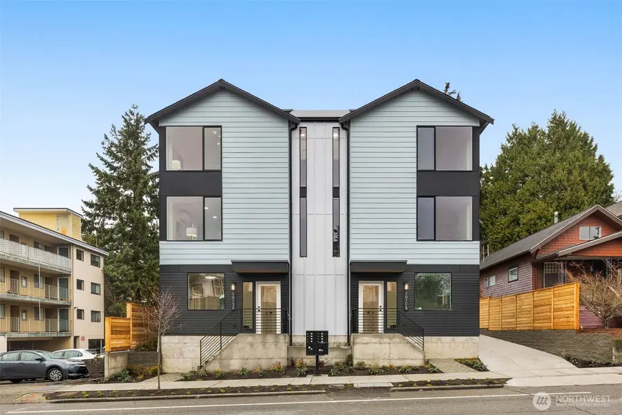 1012 NE 70th Street, Seattle, WA 98115 - Image #2