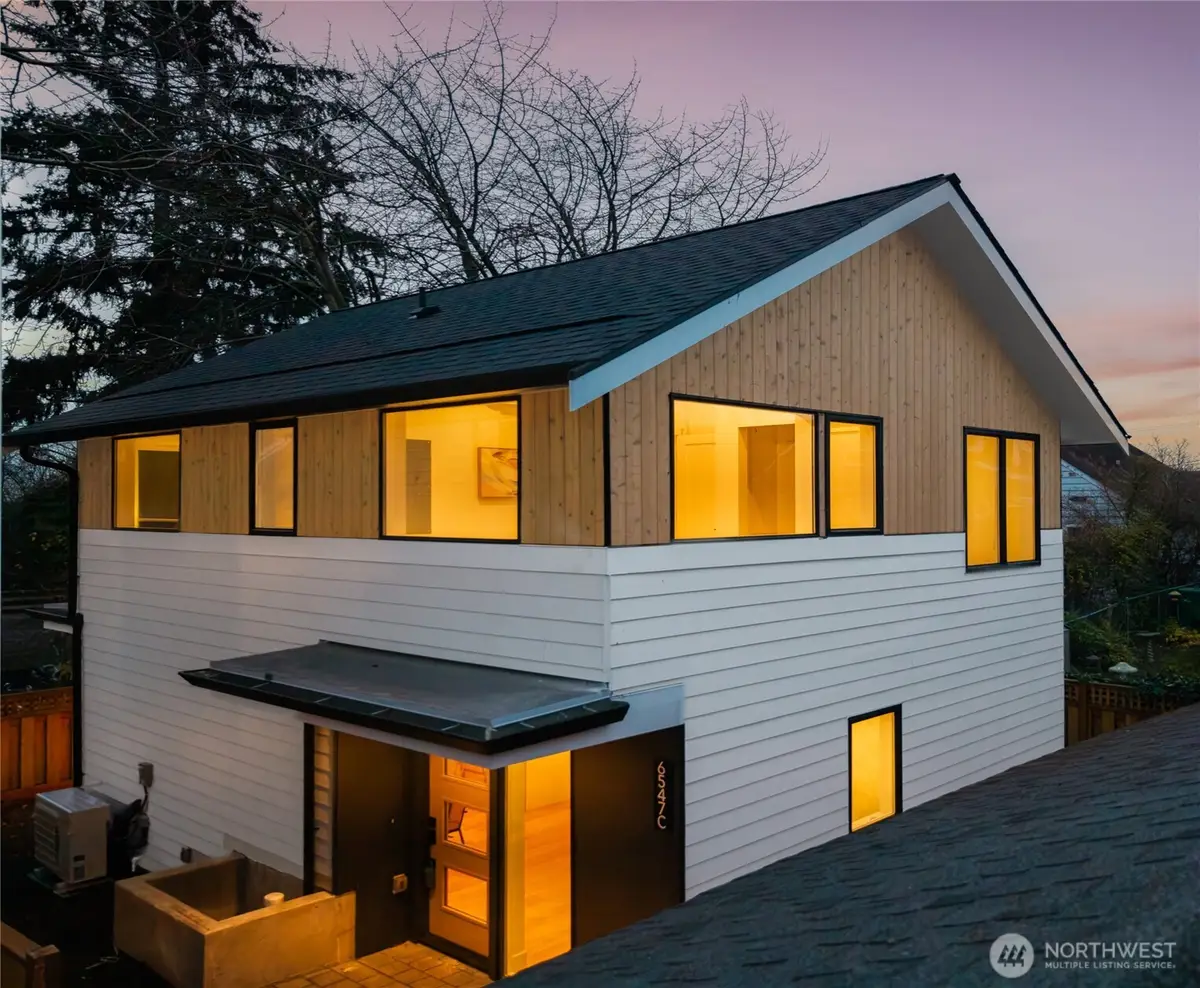 6547 11th Avenue Nw #C, Seattle, WA 98117 - Image #1