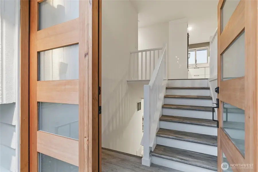 8253 NE 145th Street, Kirkland, WA 98034 - Image #3