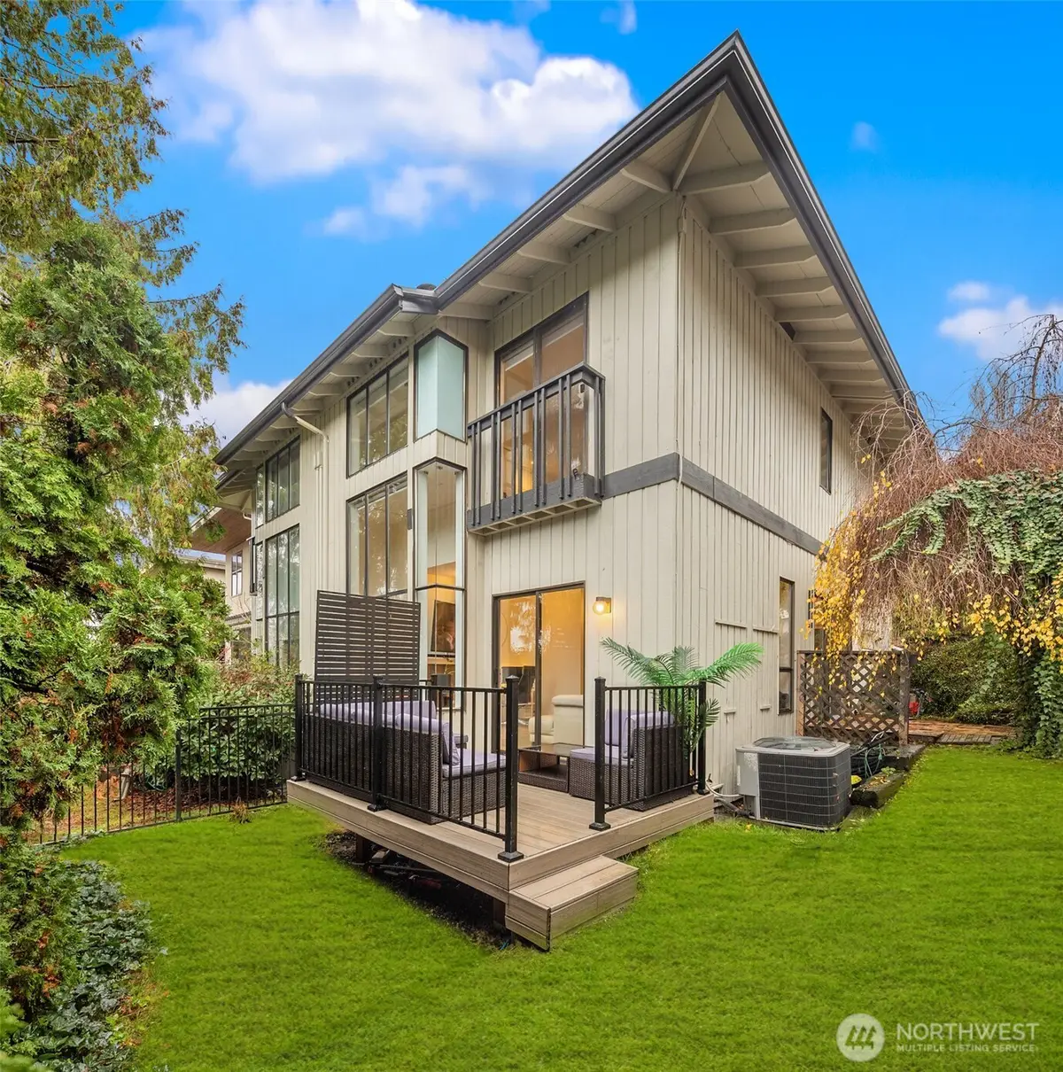 12 18th Avenue #A, Kirkland, WA 98033 - Image #1