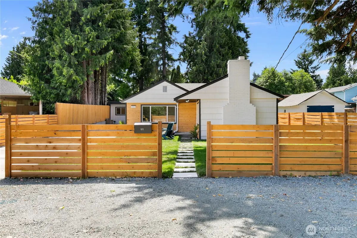 11 SW 100th Street, Seattle, WA 98146 - Image #1