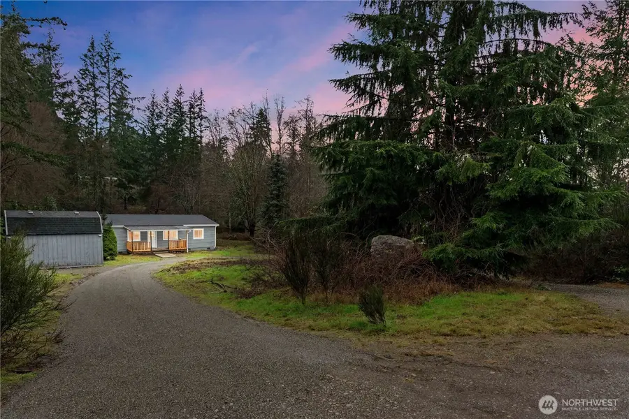 141 E Rasor Place, Belfair, WA 98528 - Image #2