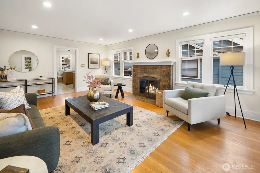 715 N 70th Street, Seattle, WA 98103 - Image #3