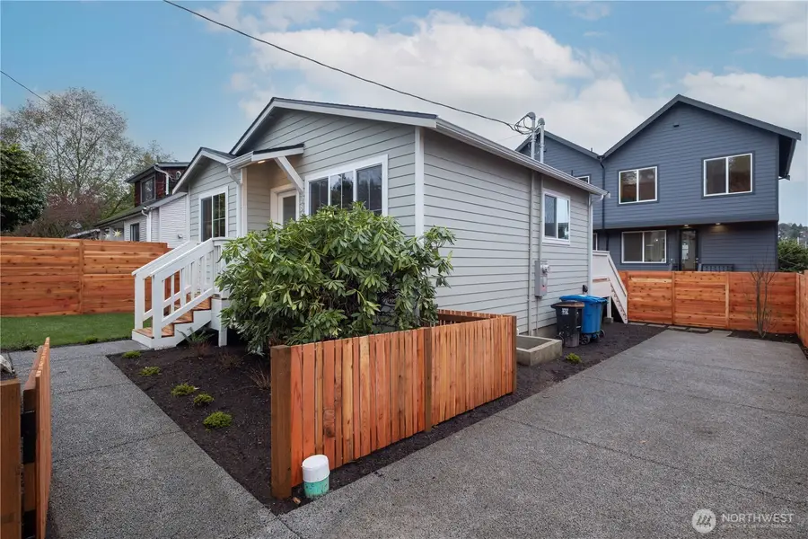 2846 22nd Avenue W, Seattle, WA 98199 - Image #3