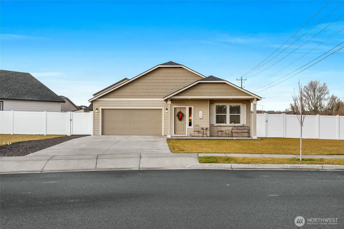 502 N Montana Street, Moses Lake, WA 98837 - Image #1