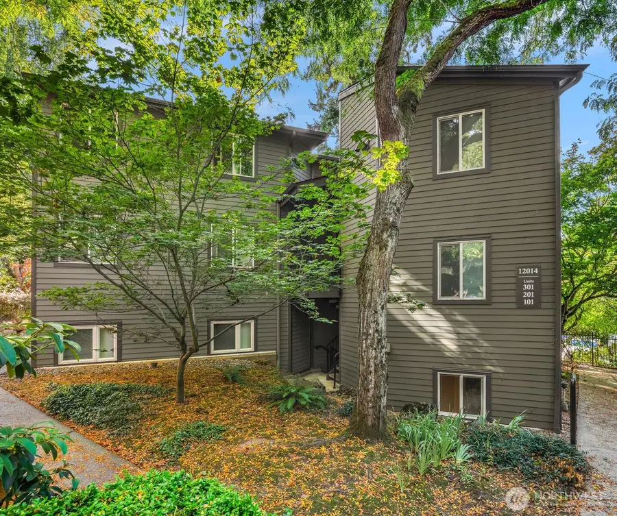 12014 98th Avenue Ne #101, Kirkland, WA 98034 - Image #3