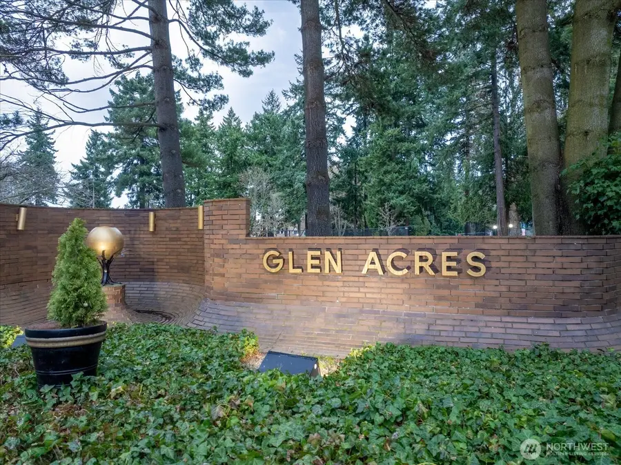 11019 Glen Acres Drive S, Seattle, WA 98168 - Image #3