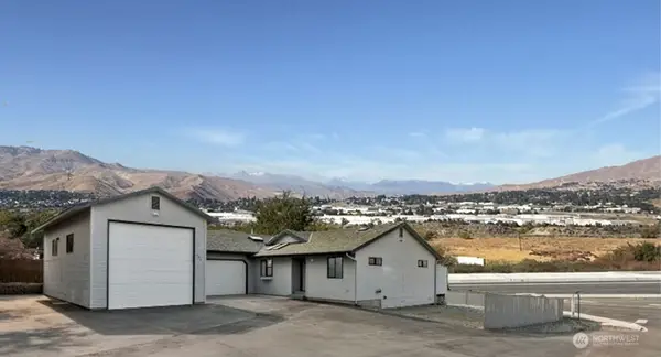 326 Goldcrest Street, East Wenatchee, WA 98802