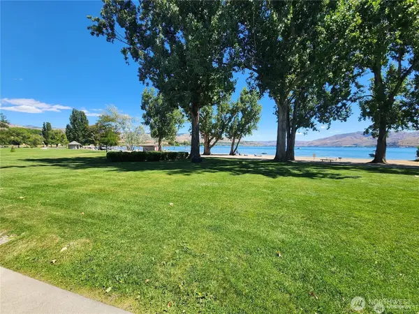 1 Beach 542-c, Manson, WA 98831