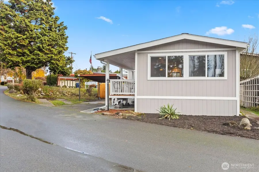 14322 Admirality Way #31, Lynnwood, WA 98087 - Image #2