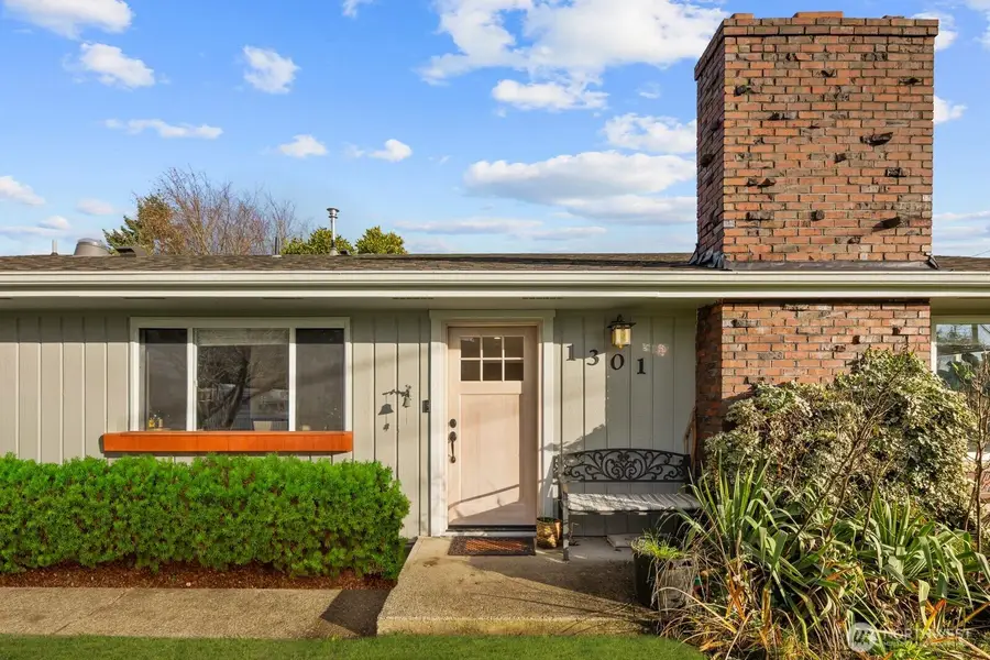 1301 Mcmillan Avenue, Sumner, WA 98390 - Image #2