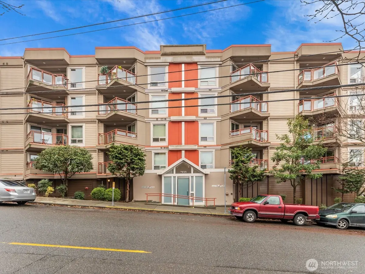 711 E Denny Way #104, Seattle, WA 98122 - Image #1
