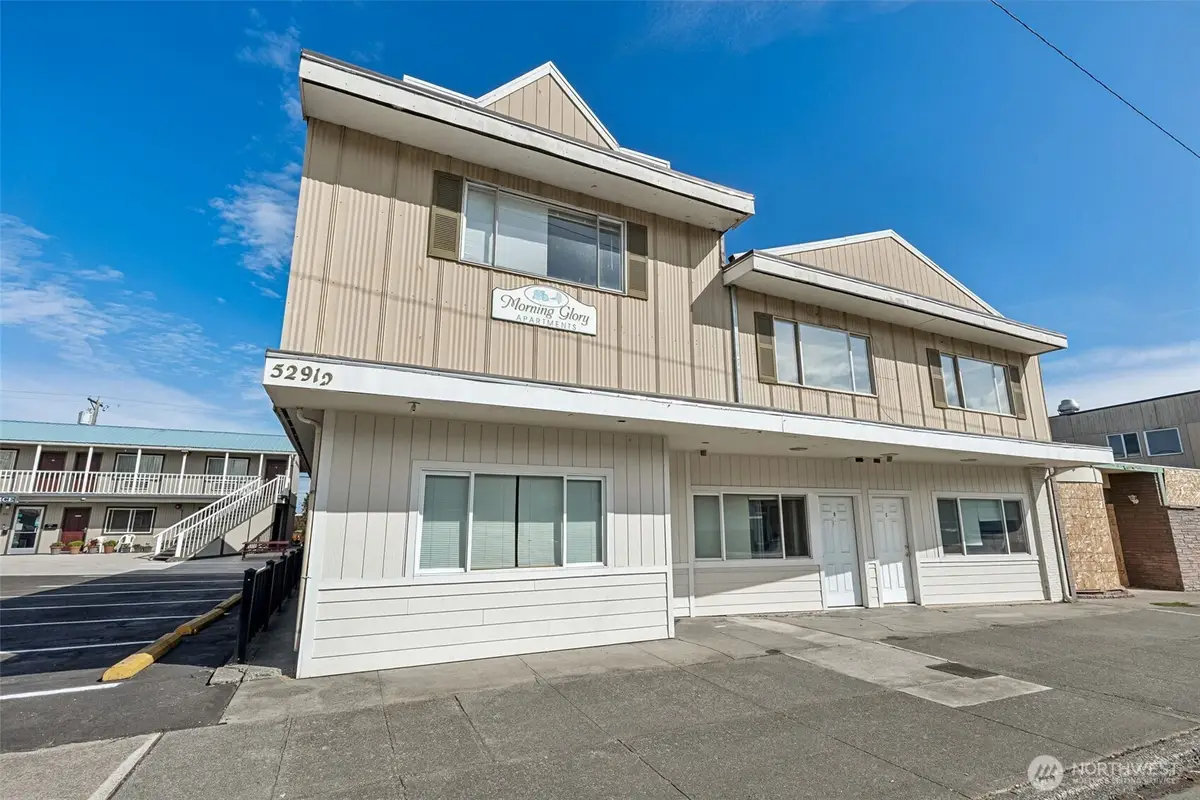 527 E First Street, Port Angeles, WA 98362 - Image #1