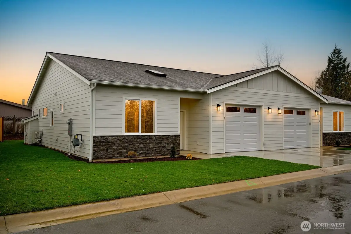 3993 Gentlebrook Lane #4, Bellingham, WA 98226 - Image #1