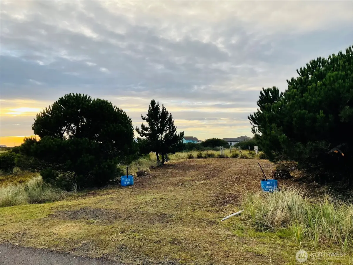 437 S Bel Air Loop #38, Ocean Shores, WA 98569 - Image #1