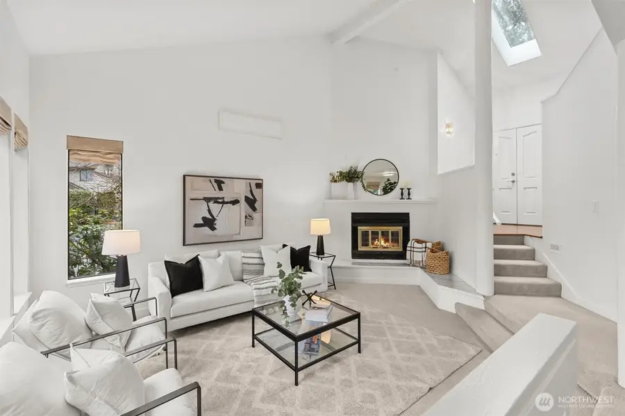 10 143rd Avenue Se, Bellevue, WA 98007 - Image #3