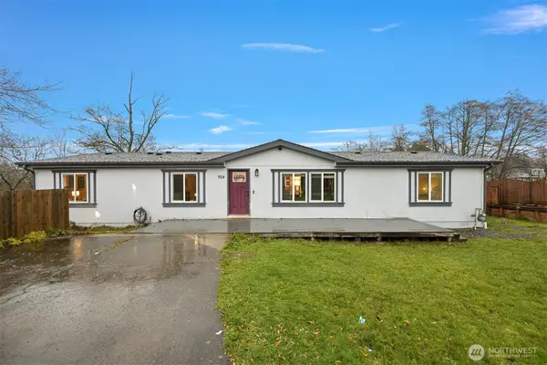 954 Garfield Avenue, Blaine, WA 98230